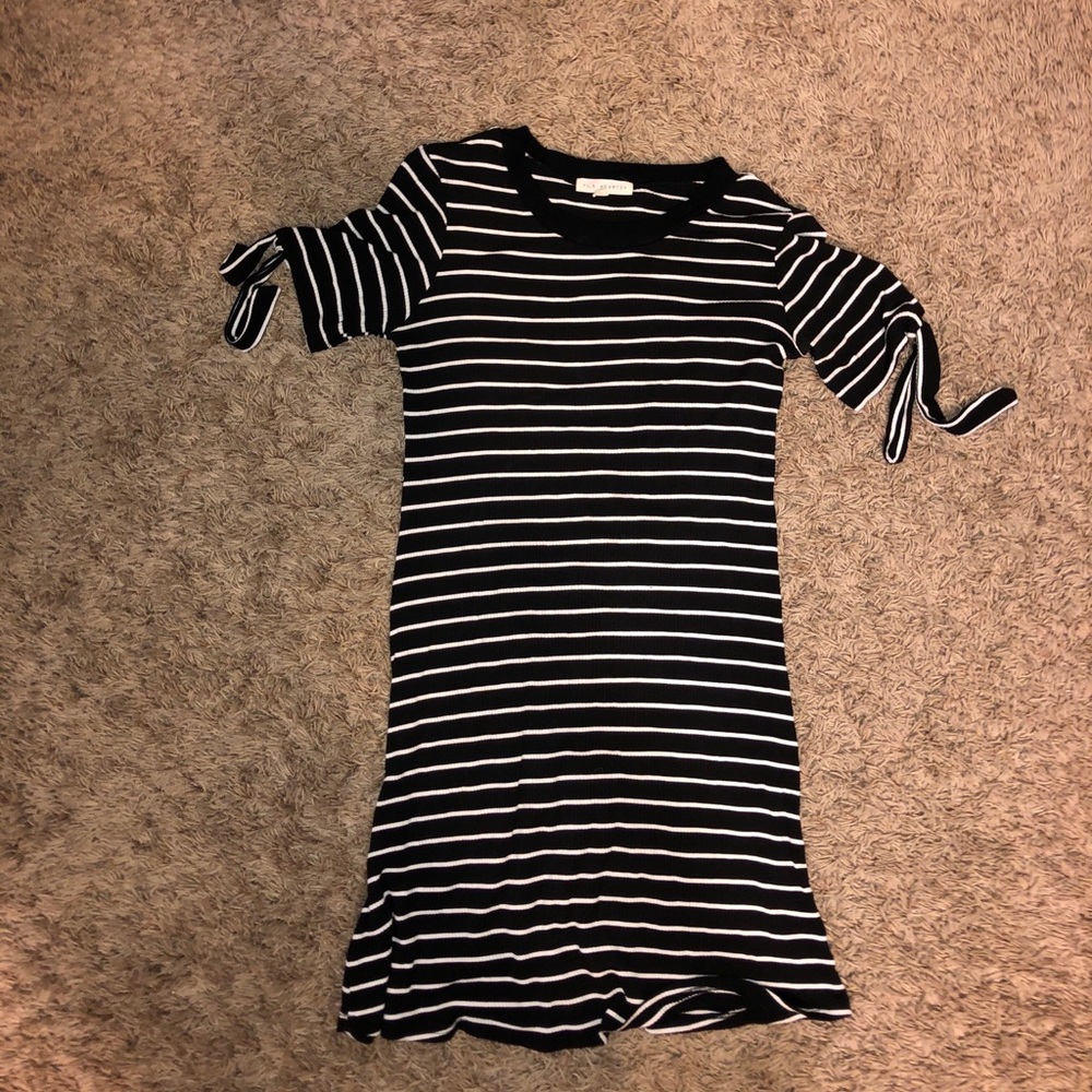 Pacsun Black and white striped dress